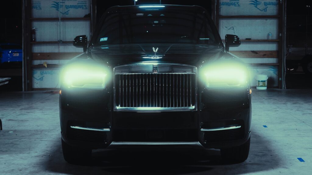 Rolls-Royce Cullinan black rental in Boston and New England